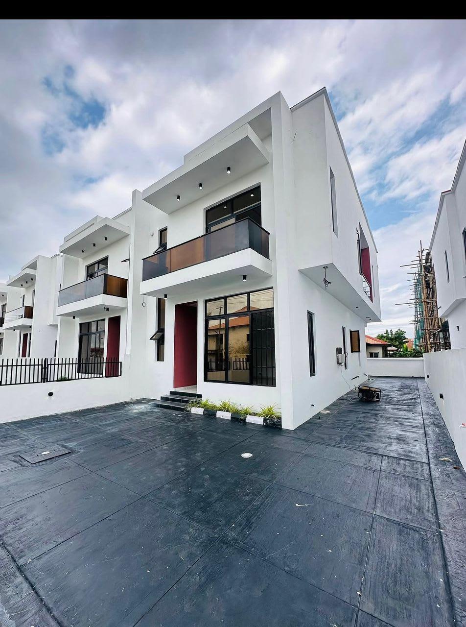 Luxury 4 Bedroom Semi-Detached Duplex with BQ for Sale in Ajah Sangotedo, Lekki, Lagos - Property in Sangotedo Ajah
