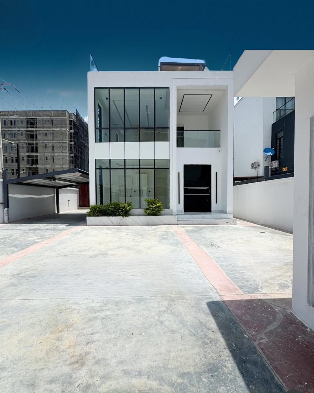Brand New 5-Bedroom Detached Duplex with Penthouse in Lekki Phase 1, Lagos | ₦750M – All Ensuite, BQ & 24hrs Security - Property in Lekki phase 1