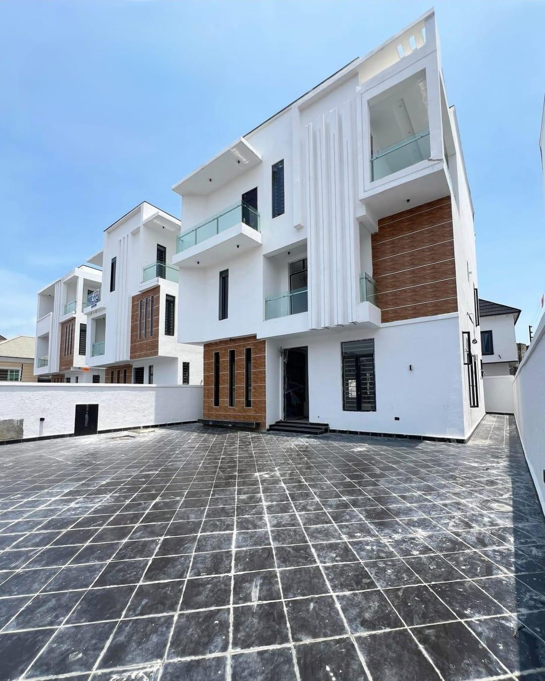 Contemporary 5-Bedroom Fully Detached Duplex For Sale in Osapa London, LEKki - Property in Osapa London